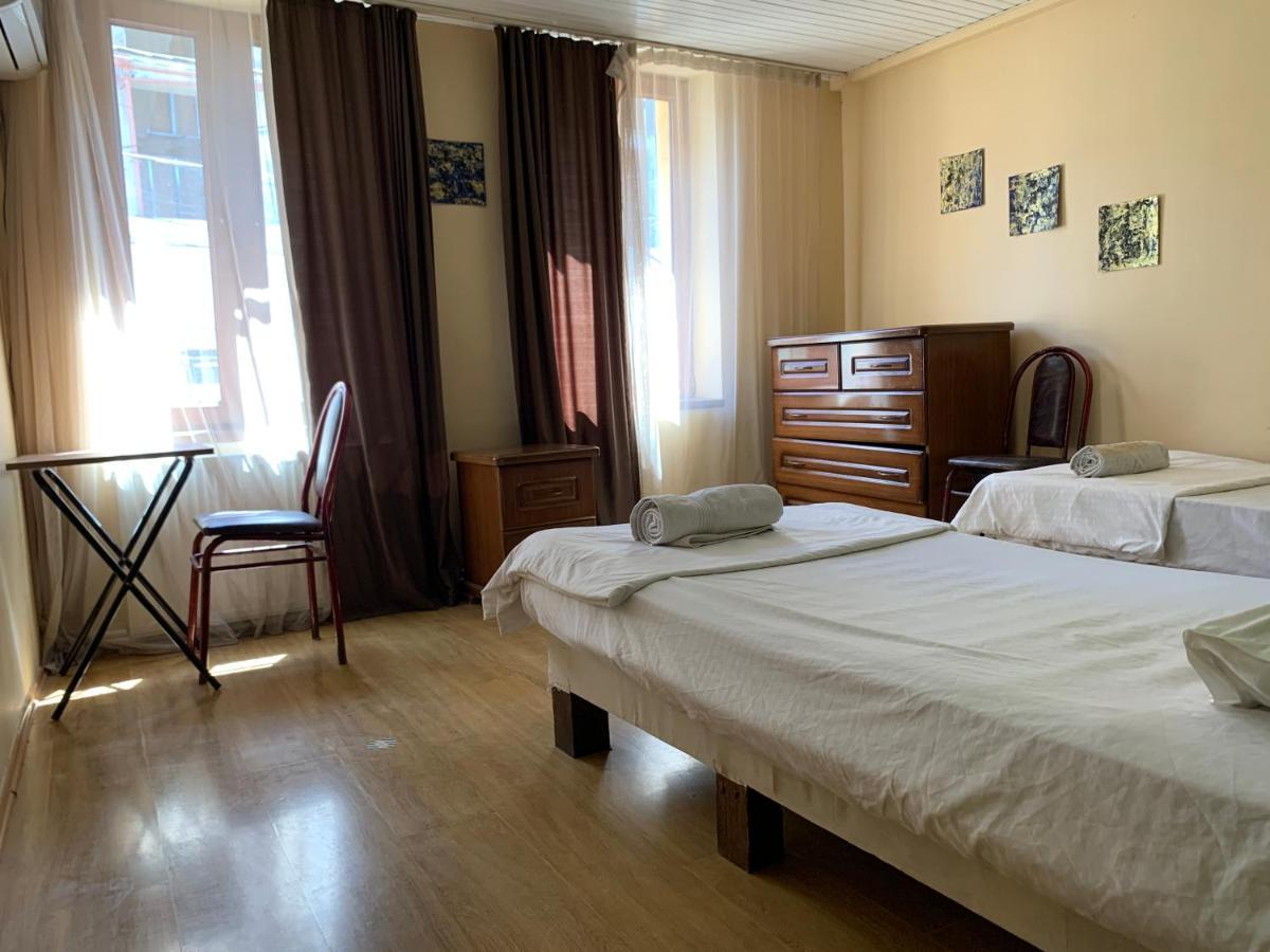 Home Stay Georgia Tbilisi Exteriör bild